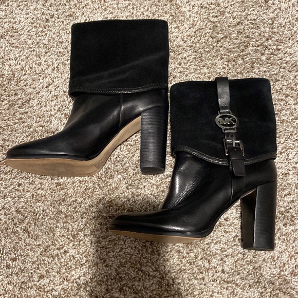 Used great condition Michael Kors shark booties 🥾 - Picture 2 of 11